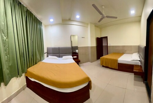 Krushna Lodging