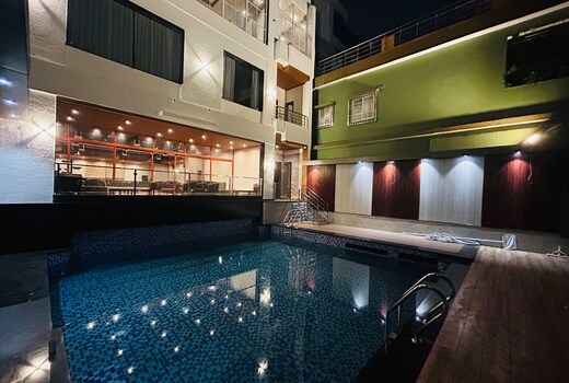 GARV HOTEL & RESORT