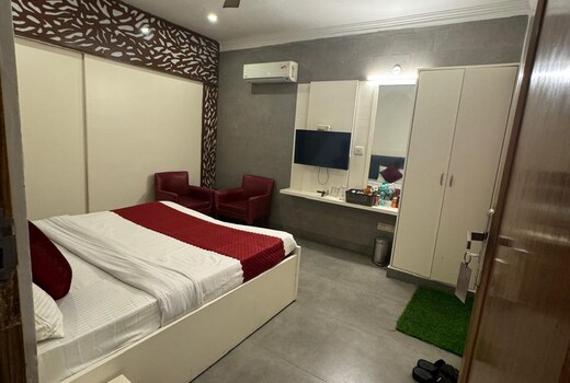 Hotel Chandigarh Elite