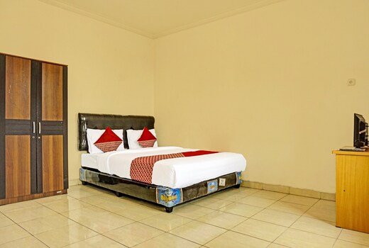 Hotel O J&b Rooms Tomang
