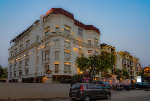Hotel Magenta-City Center Bani Park Jaipur