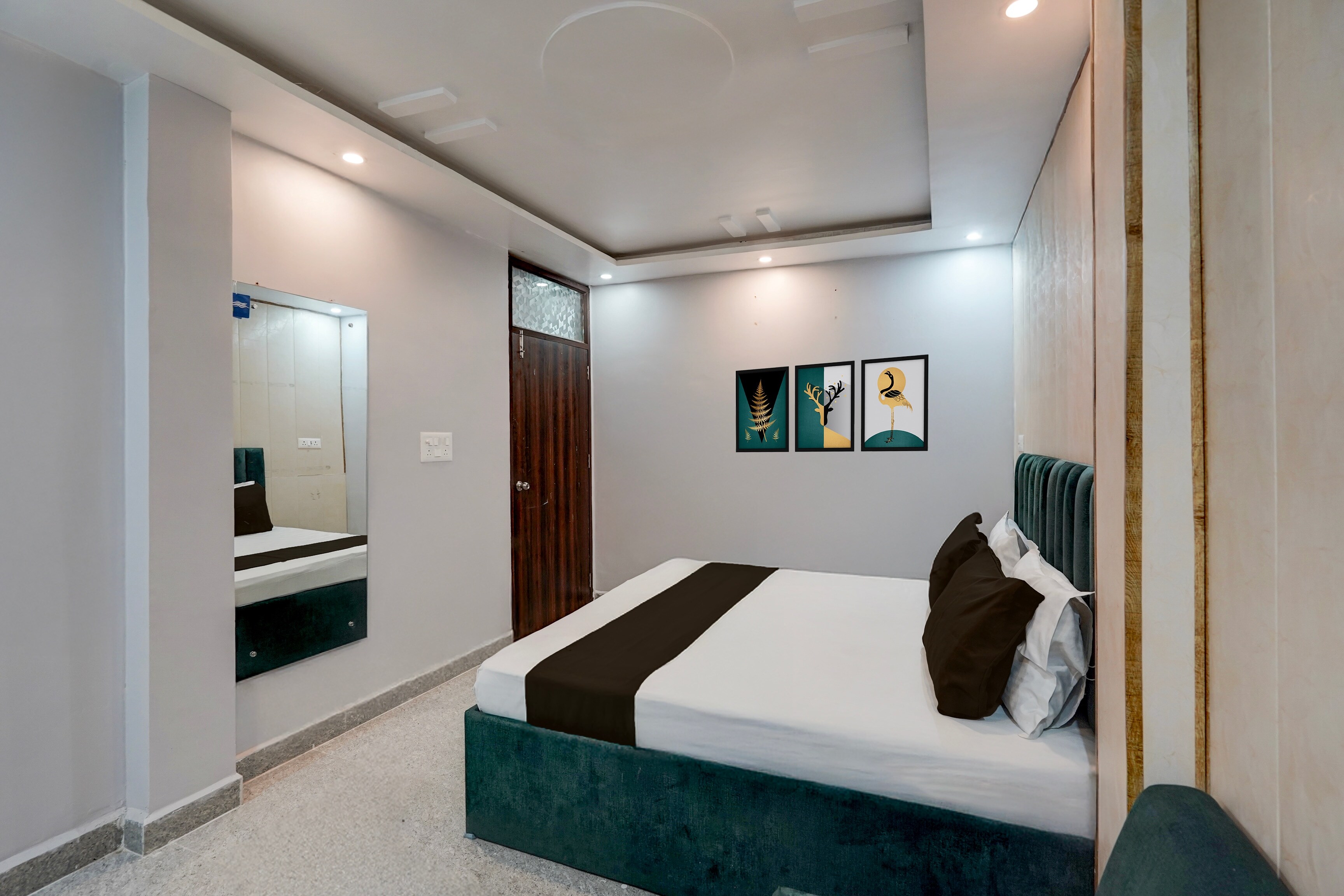 Hotel O Ra One Restro & Rooms