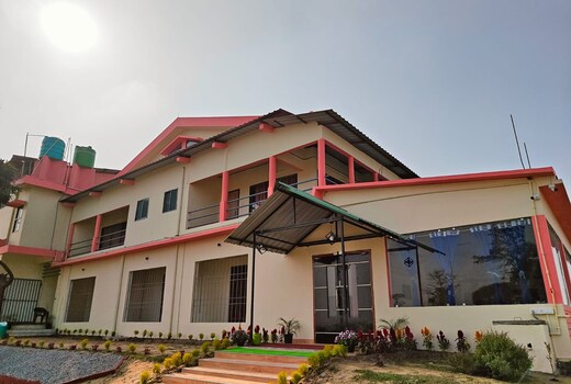 Saanvi Royal Club Resort and Restaurant