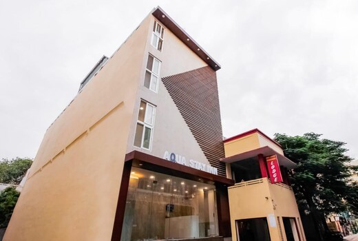 AQUA STAY INN