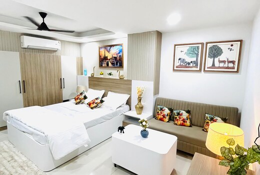 Flat in gurugram near cybercity