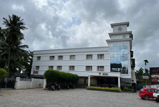 J K Park Residency Perambra