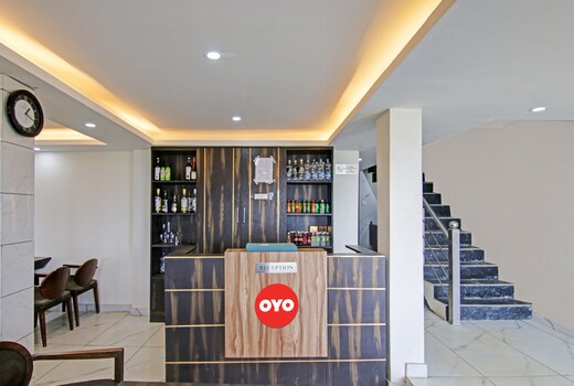 Hotel O Beer Castle