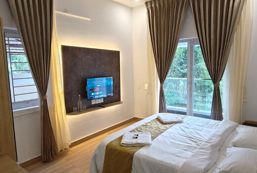 Sunshine Villa