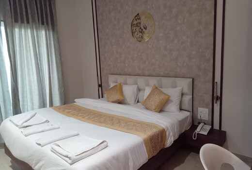 Hotel Om Residncy
