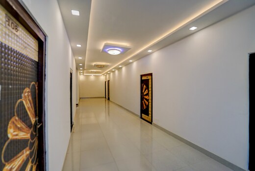 SPOT ON Raja Grand Hotel