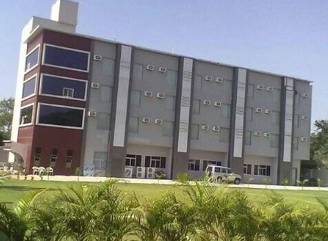 Hotel Sharda Resort