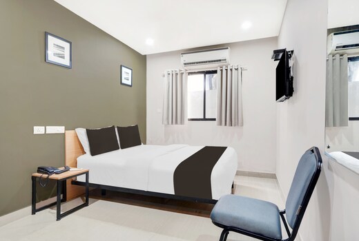 Hotel O Royal Suite