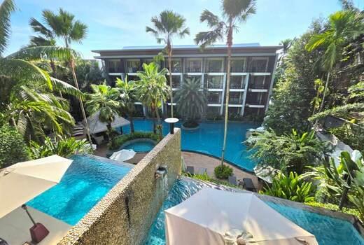 HULA HULA RESORT l truly tropical and fun wellness