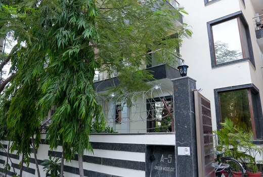 Yuhi Suites