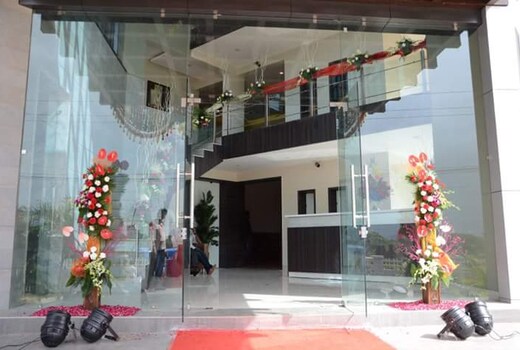 Hotel Grand Bee