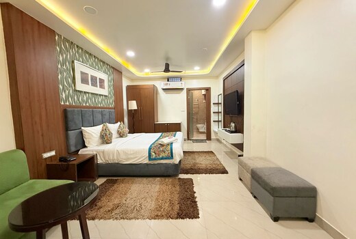 HOTEL NISHANT PALACE