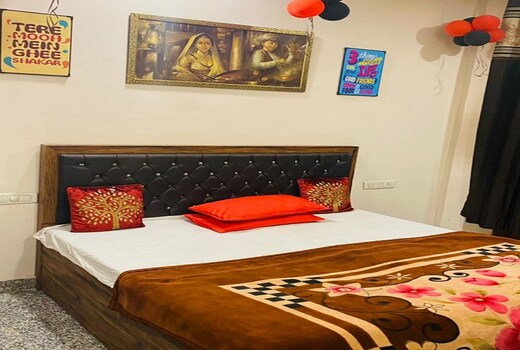 Neelkanth Hotel