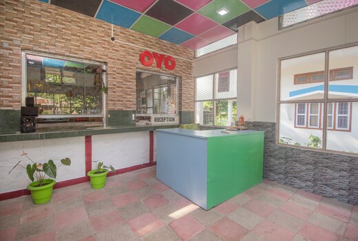 Hotel O Sandhana Homestay