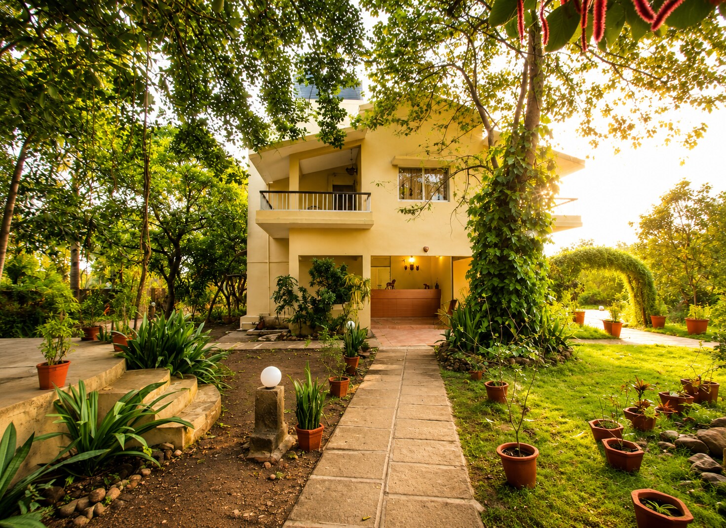 GIR BIRDING LODGE,Sasangir