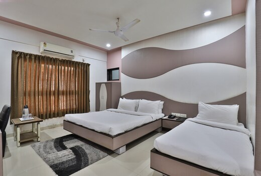 Hotel Merit