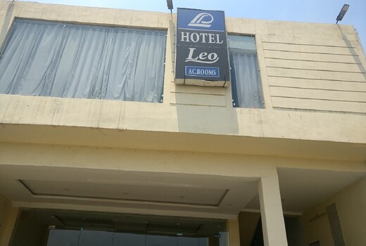 HOTEL LEO