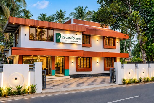 Pavizham Regency near Guruvayur Temple
