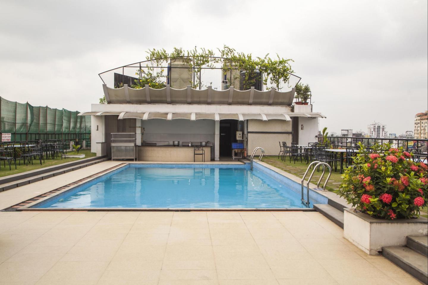 Mercy Luxury Business Hotel