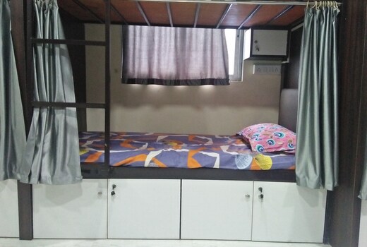 Sleep Well Dormitory