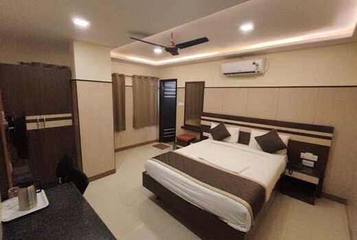 Hotel Anand Regency