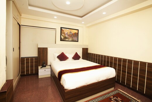 Capital O 812 Hotel Palazzo