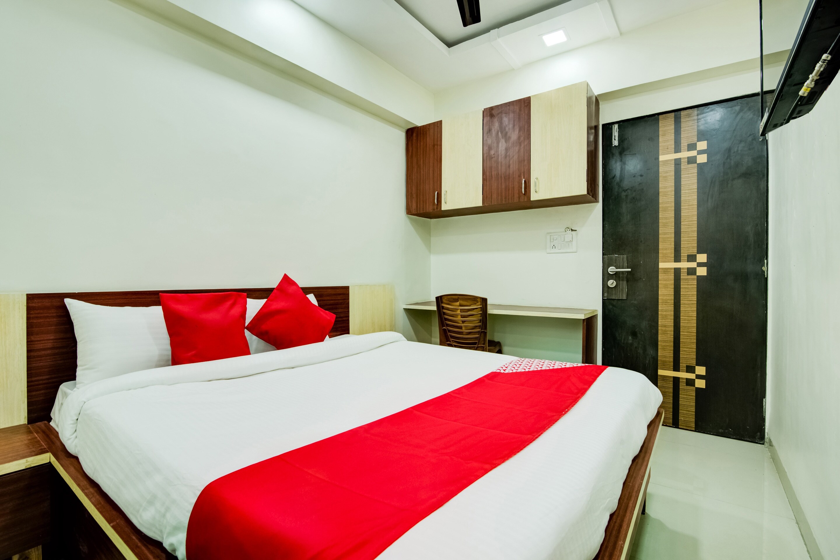 Hotel O Kunal Palace