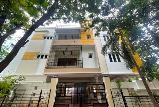 Arrow Service Apartments