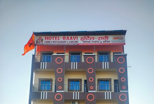Hotel New Raavi Family Restaurant & Lodging Boarding