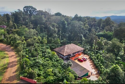 Koorgi Retreat Cozy Coffee Estate Bonfire BBQ