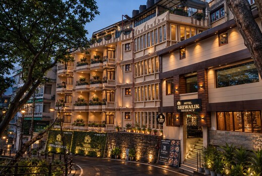 Hotel Shiwalik Regency - The Mall Road