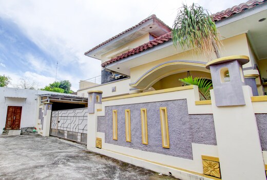 Hotel O Kenzie Bunkbed Syariah