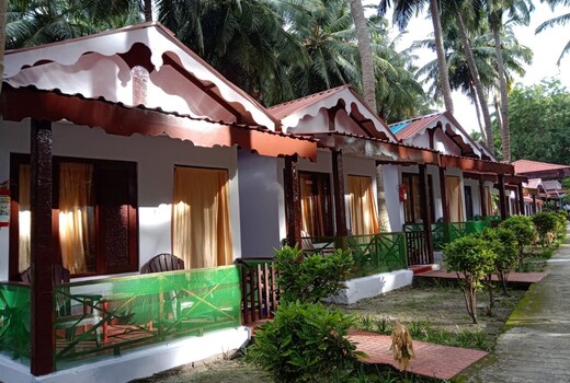 COCONHUTS BEACH RESORT