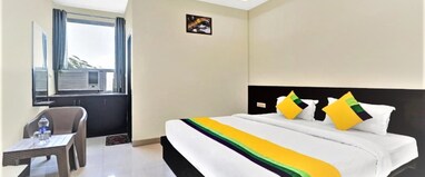 Hotel Ravi Residency