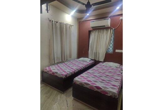PR Hostel in South Kolkata || Easy access to all Prime Locations
