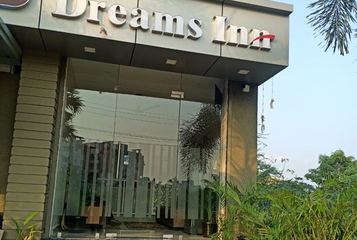 Dreams Inn