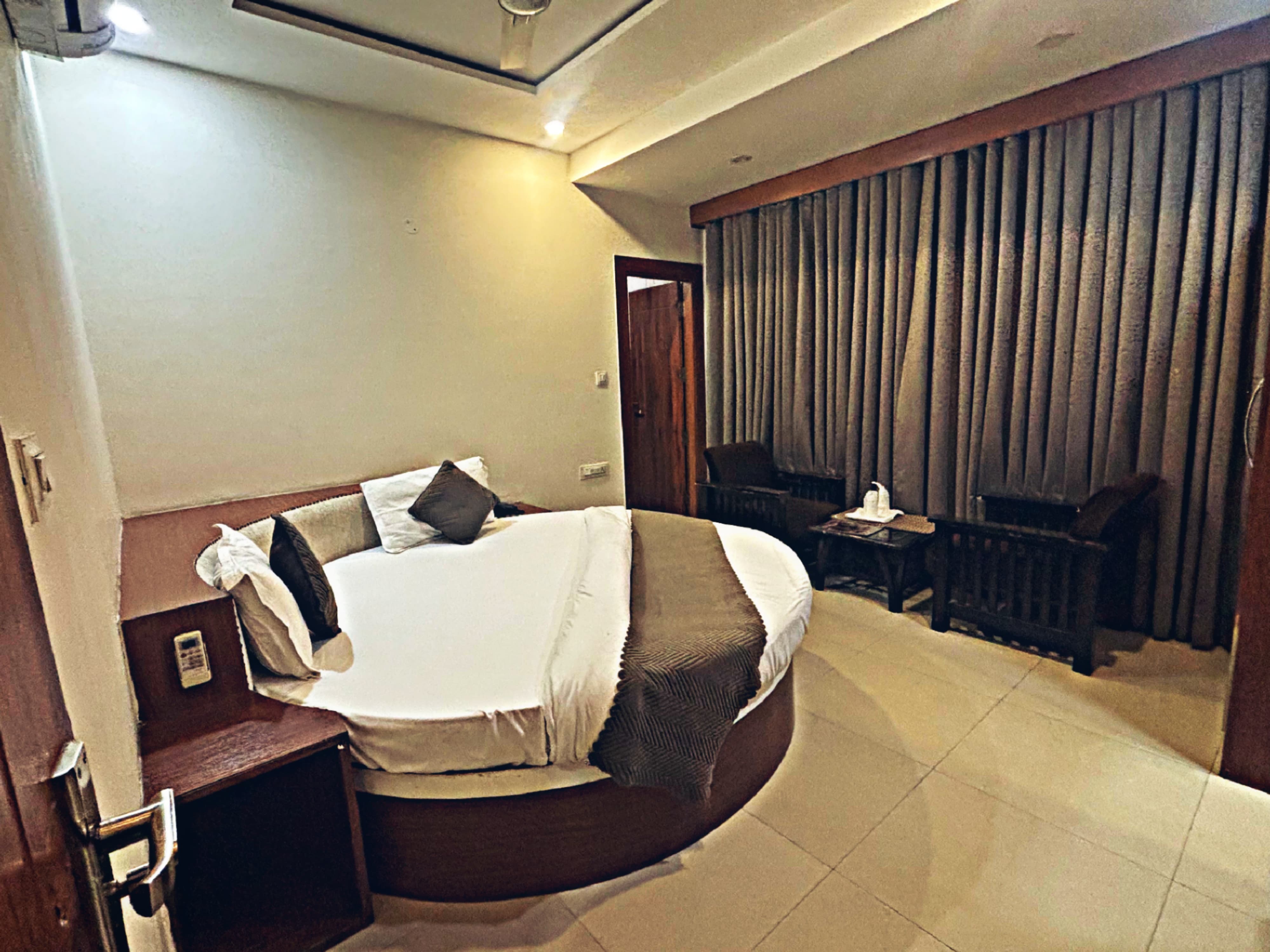 Hotel The Safari