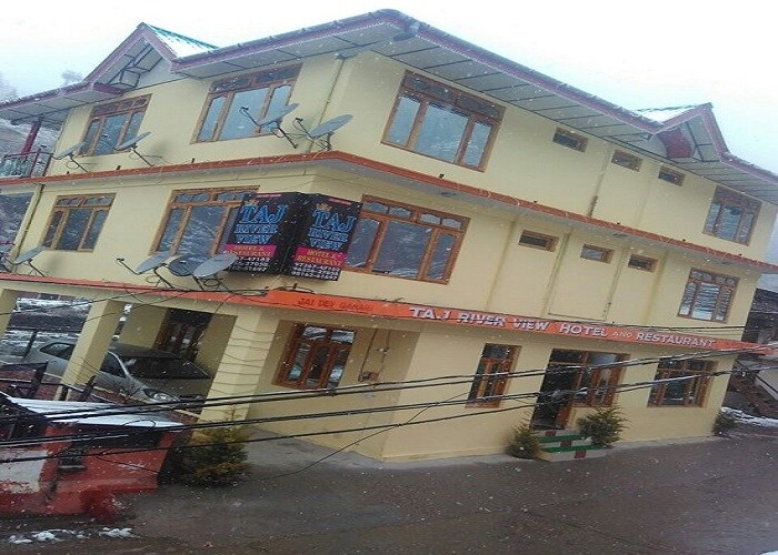 Taj River View Hotel Barot