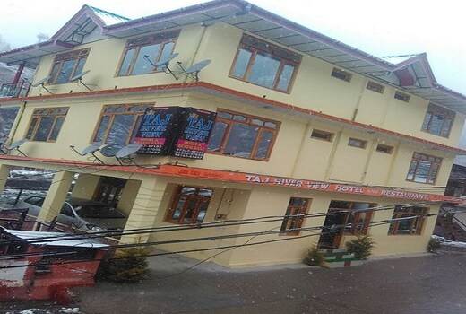Taj River View Hotel Barot