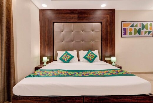 Staylo Masterprice Palace
