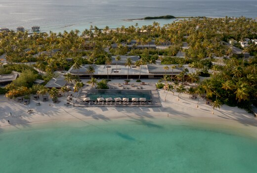 Patina Maldives, Fari Islands