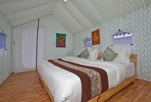 Glacial Luxury Camps