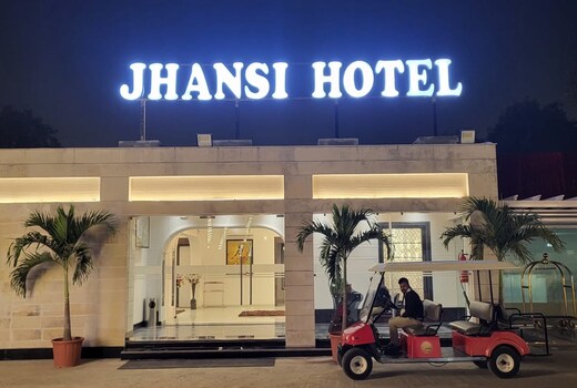 Jhansi Hotel