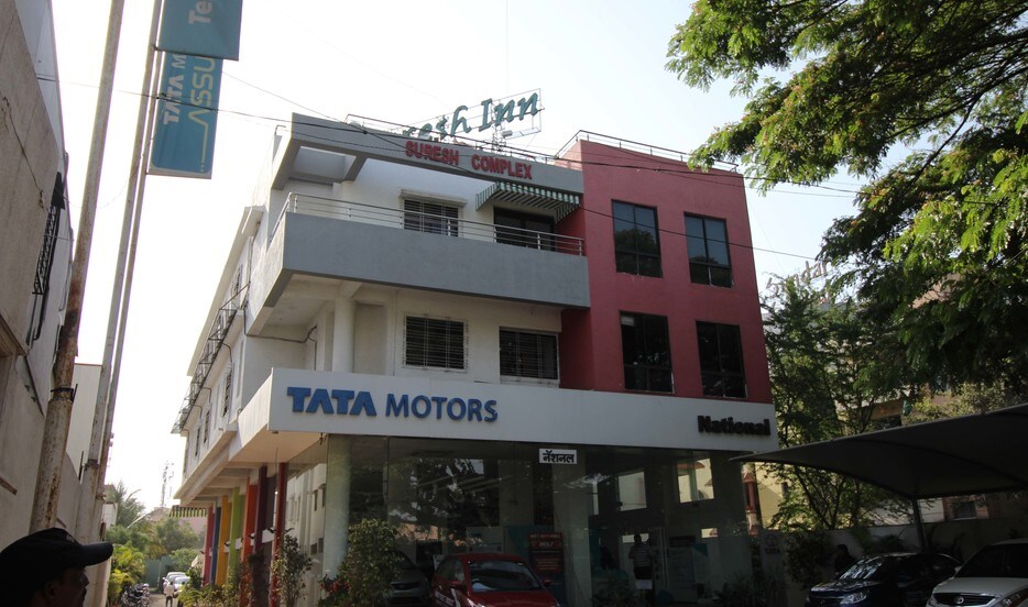 Suresh Inn Business Hotel