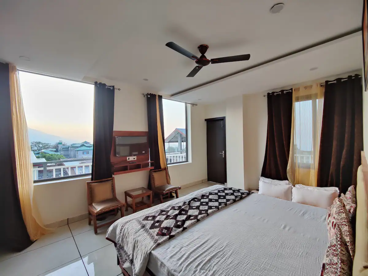 Dadhwal BnB Near HPCA Stadium Dharmashala