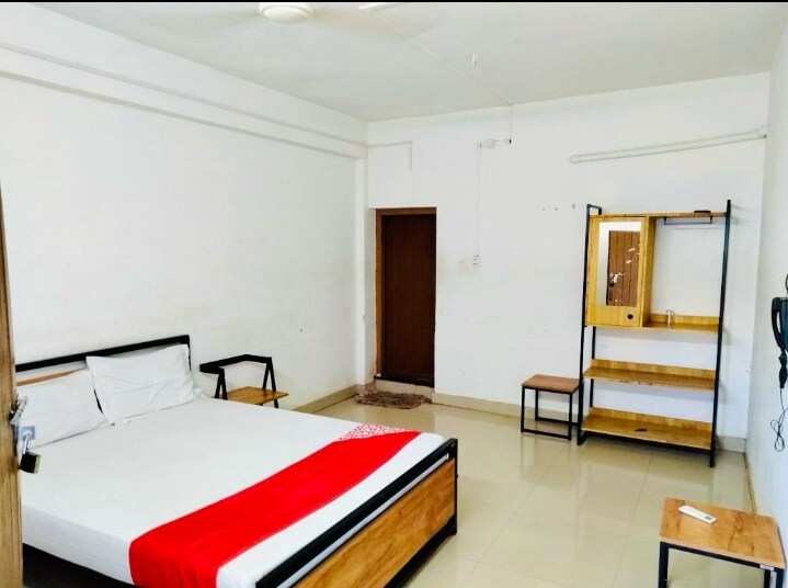 Delma Residency